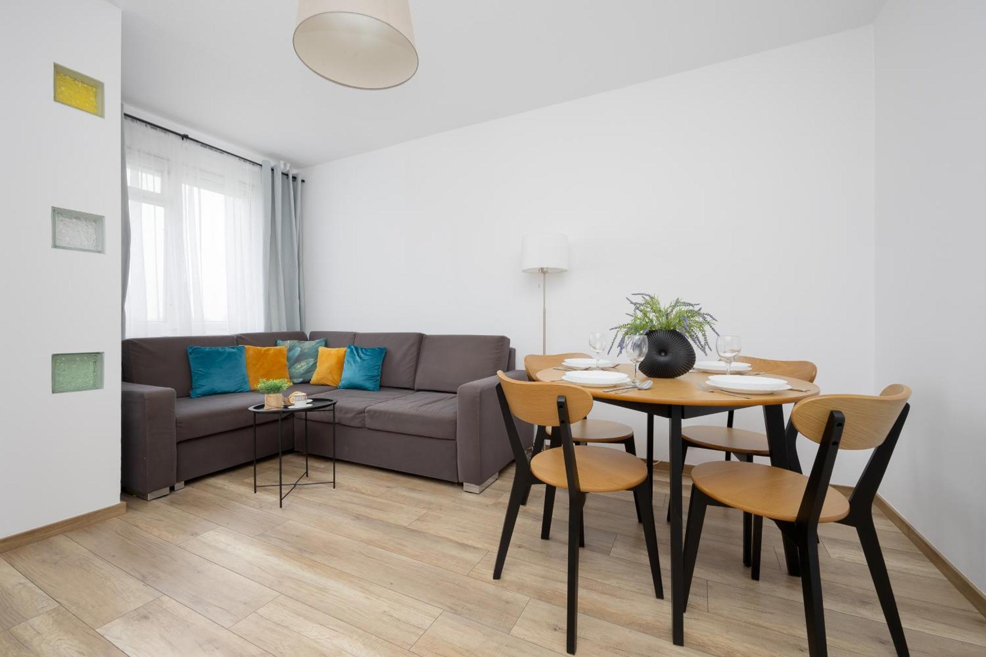 Modern Near Airport Wlochy By Renters Apartament